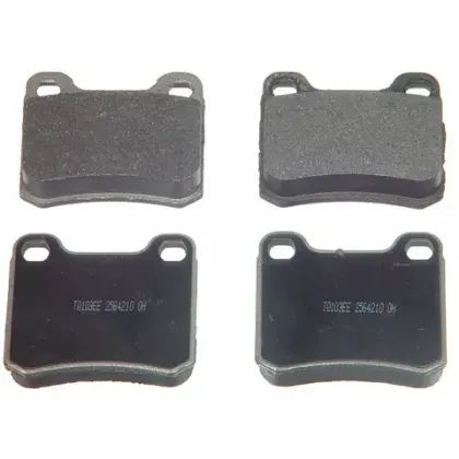 Imagen de Balatas de Disco Ceramica SCD335 Para Mercedes Benz 190 Series 1990-1993, Mercedes Benz 300 Series 1990-1993, Mercedes Benz C220 1994-1996, y Otros