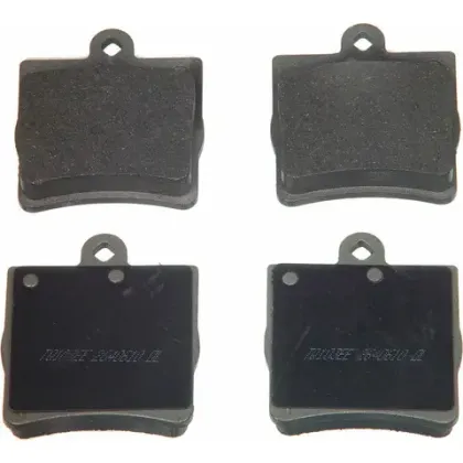 Imagen de Balatas de Disco Semi-Metalicas SMD779 Para Chrysler Crossfire 2004-2008, Mercedes Benz C230 1999-2005, Mercedes Benz C240 2001-2005, y Otros